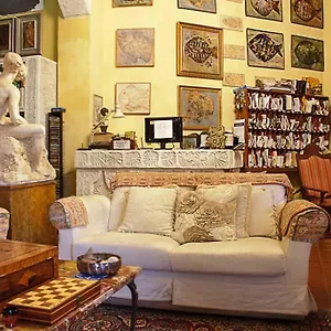  Privatunterkunft Donna Regina Dimora D'epoca Italien